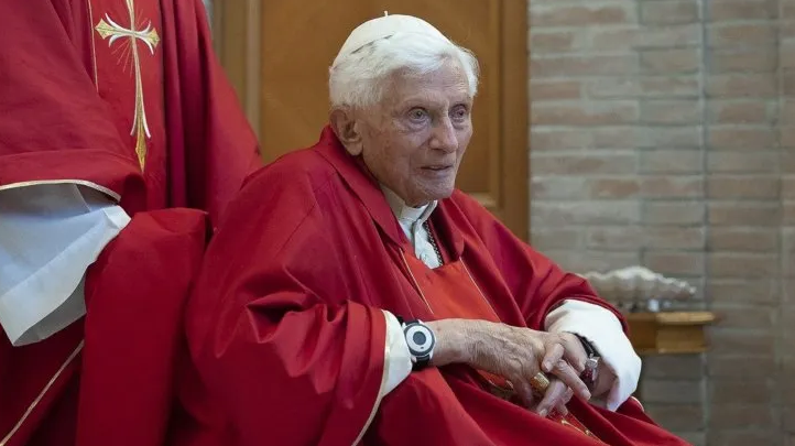 El papa emérito Benedicto XVI fallece a los 95 años
